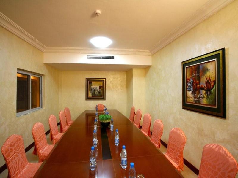 Chelsea Hotel Abuja Exteriör bild