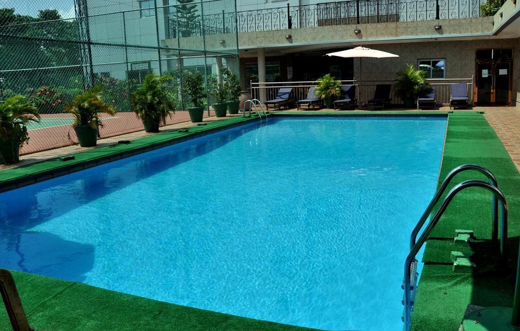 Chelsea Hotel Abuja Exteriör bild