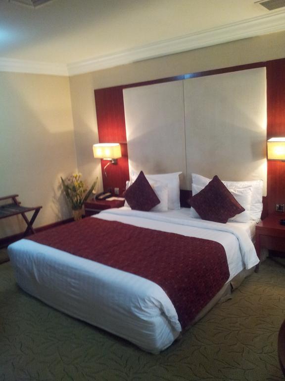 Chelsea Hotel Abuja Rum bild