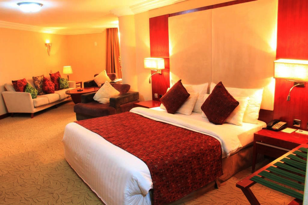 Chelsea Hotel Abuja Exteriör bild