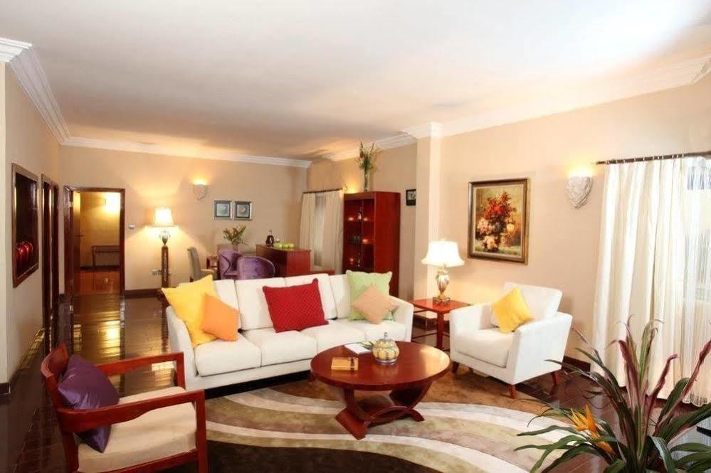Chelsea Hotel Abuja Exteriör bild