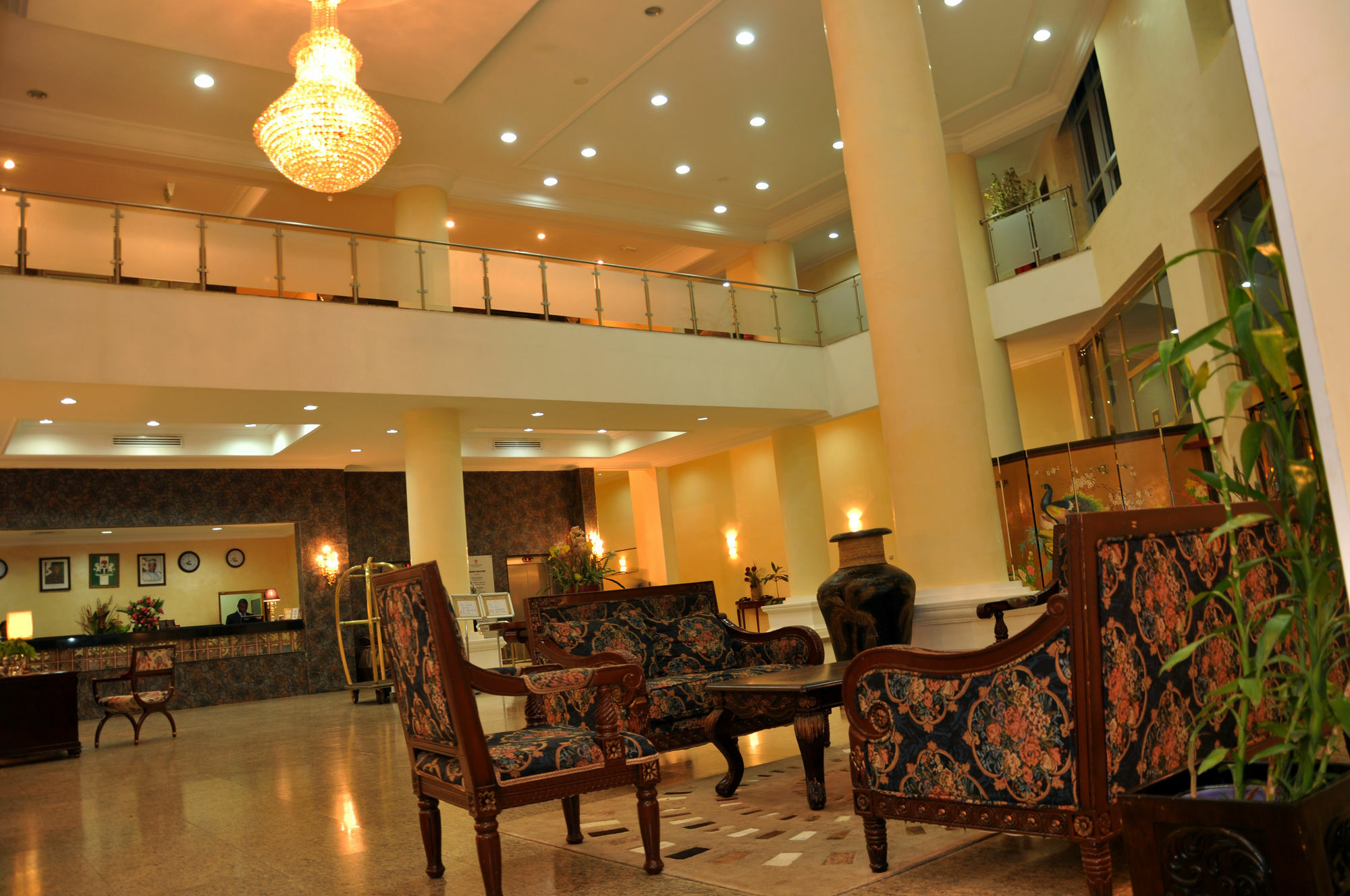 Chelsea Hotel Abuja Exteriör bild