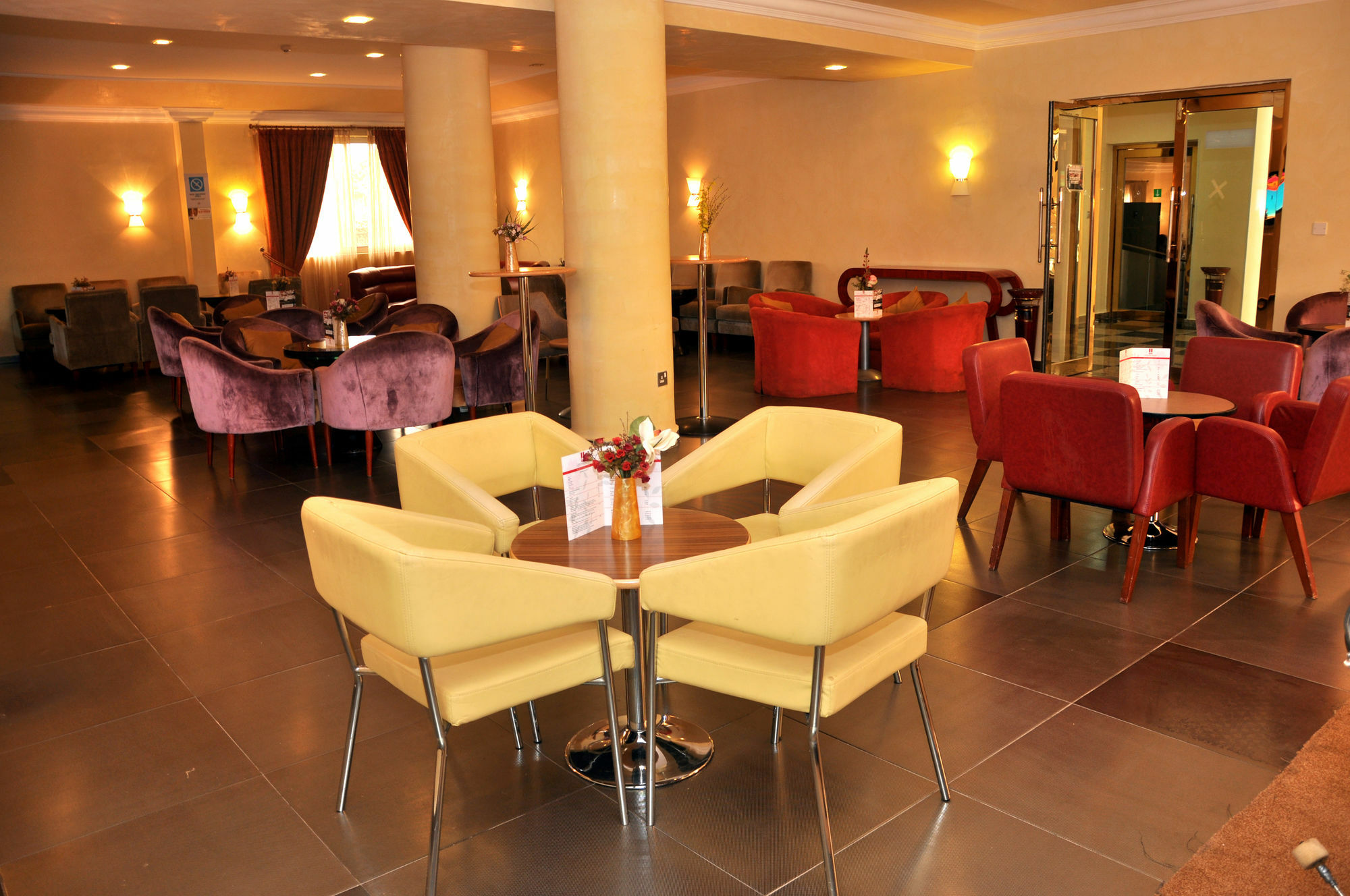 Chelsea Hotel Abuja Exteriör bild