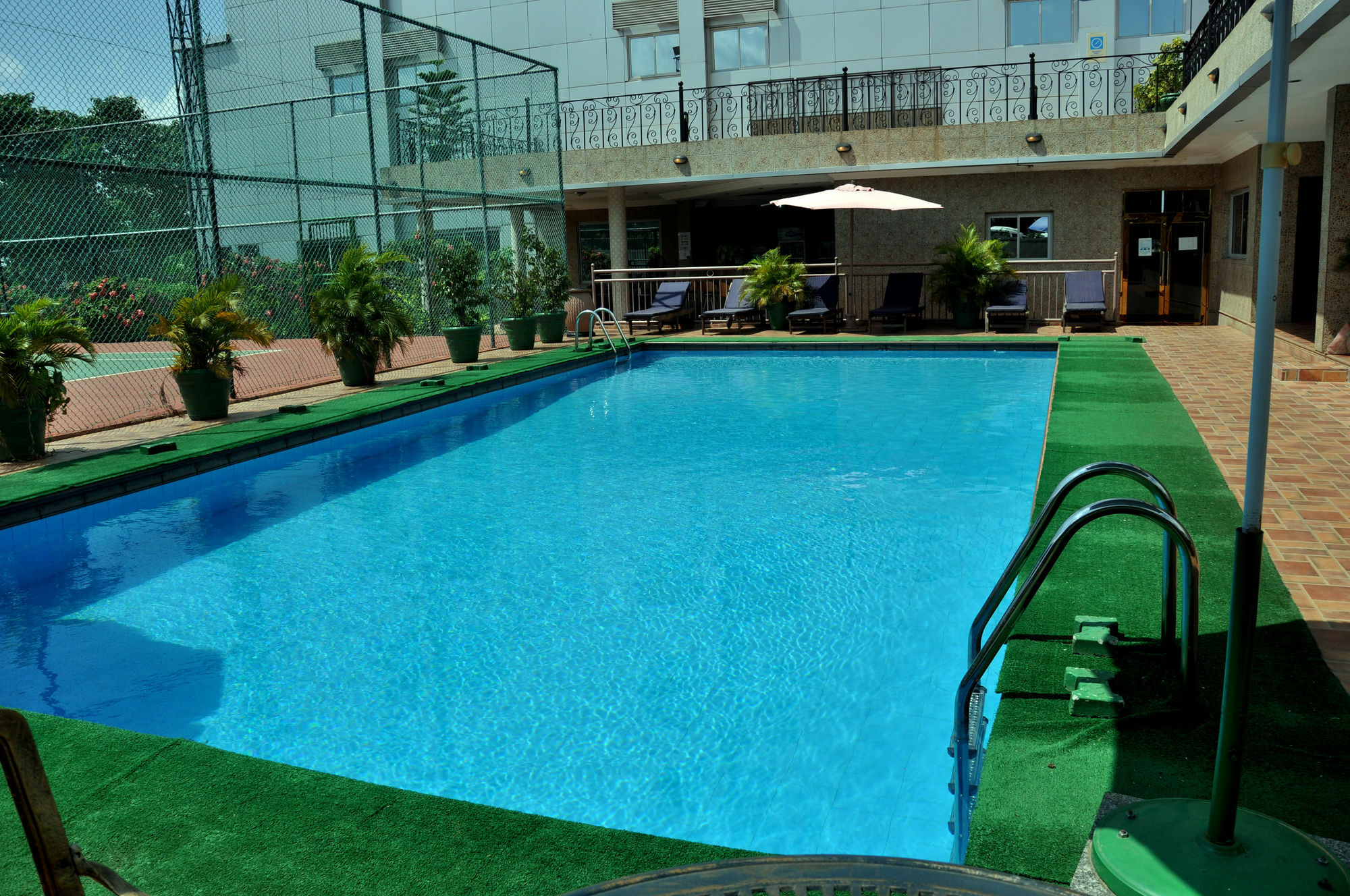 Chelsea Hotel Abuja Exteriör bild